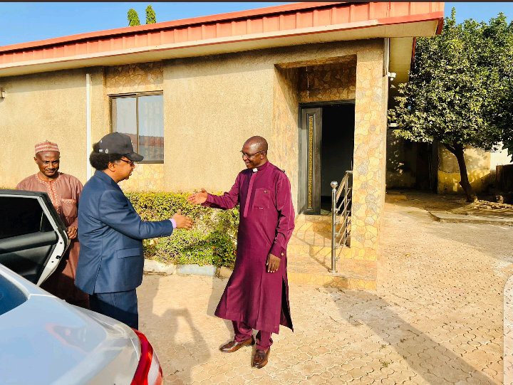After Photo Of Shehu Sani Paying Christmas Visit To CAN Chairman Surfaced Online Reactions Trail