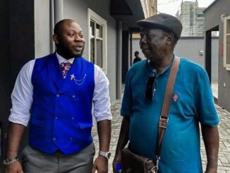 after seeing photo of veteran Nigerian actor, Pa James and his son together, Nigerians react